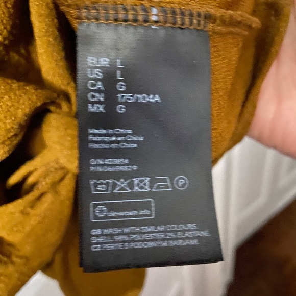 H&M front tie long sleeve knit/sweater - Picture 4 of 4